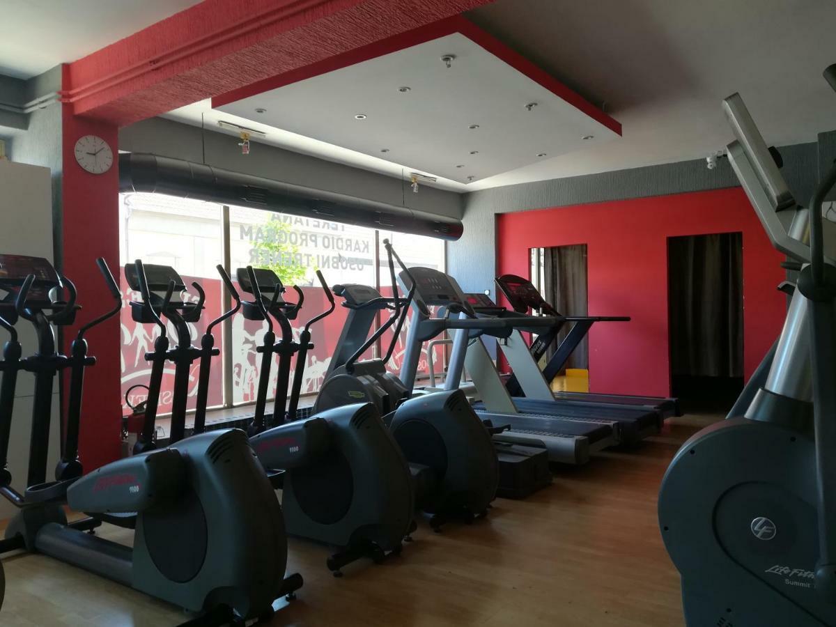 Flamingos Apartman & Fitness Centar Osijek - Blizina Bolnice Kbc Osijek Eksteriør bilde